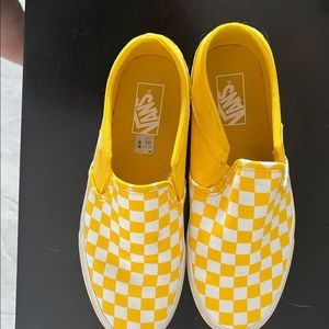 Yellow Checkered Vans. Size 8, Clean no holes and super comfortable shoes.